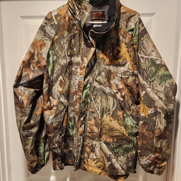 stearns camo Other - Stearns camo rain coat Xl